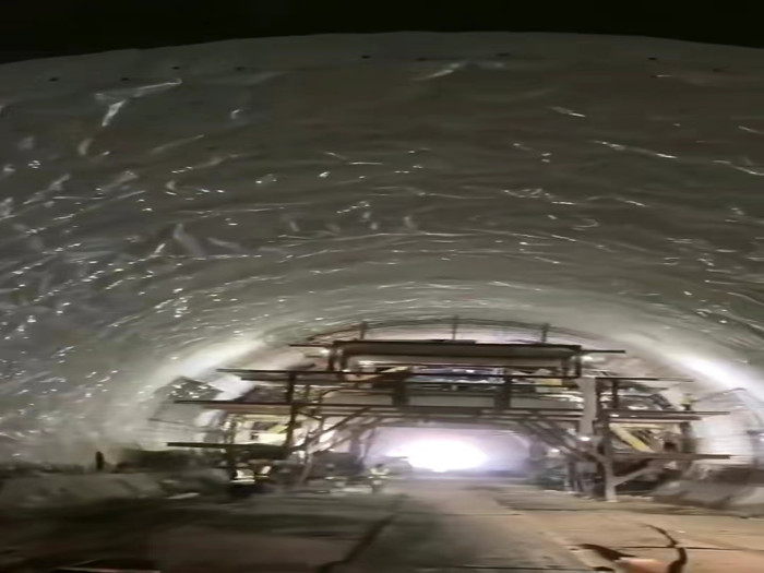 隧道排水板貴嗎?